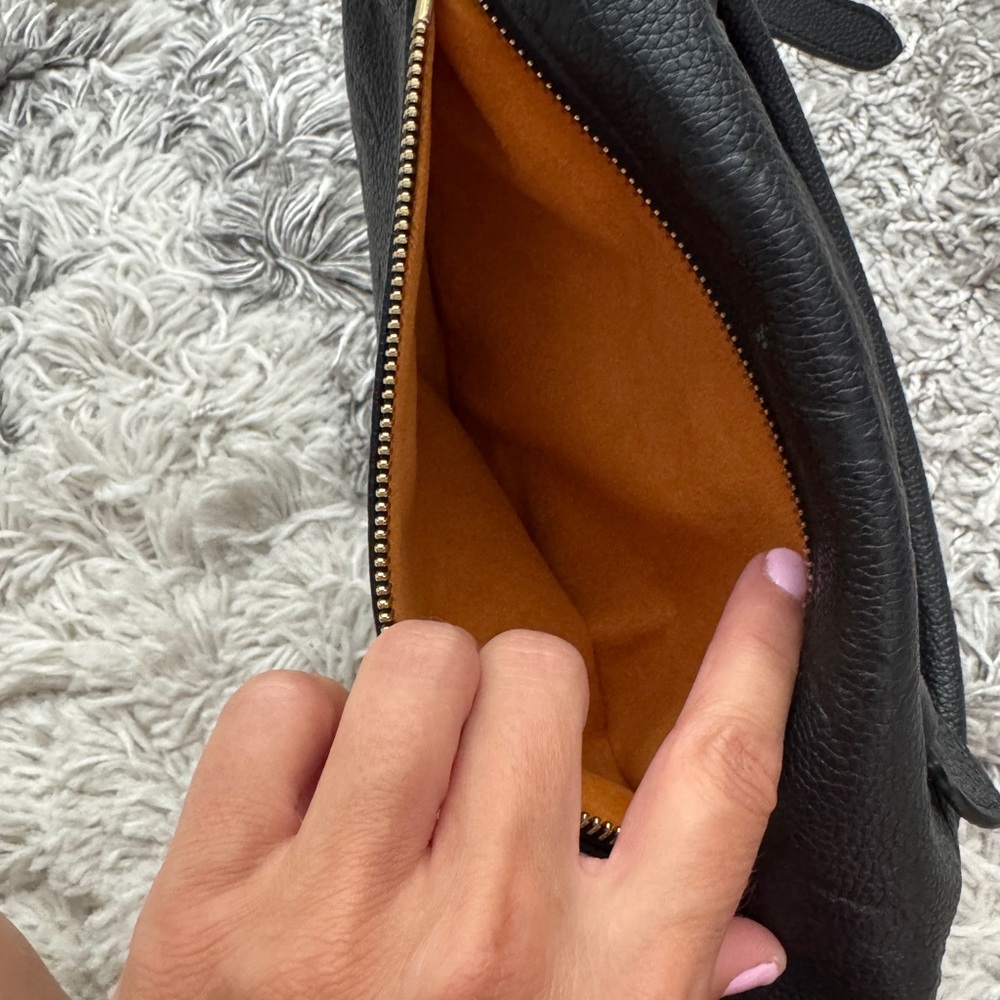 🖤SOLD🖤 Louis Vuitton empreinte black bum bag - Picture 4 of 6